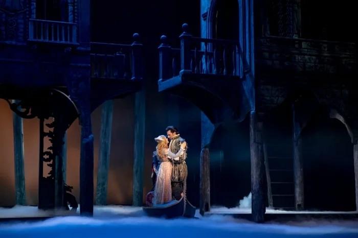 Куртизанка