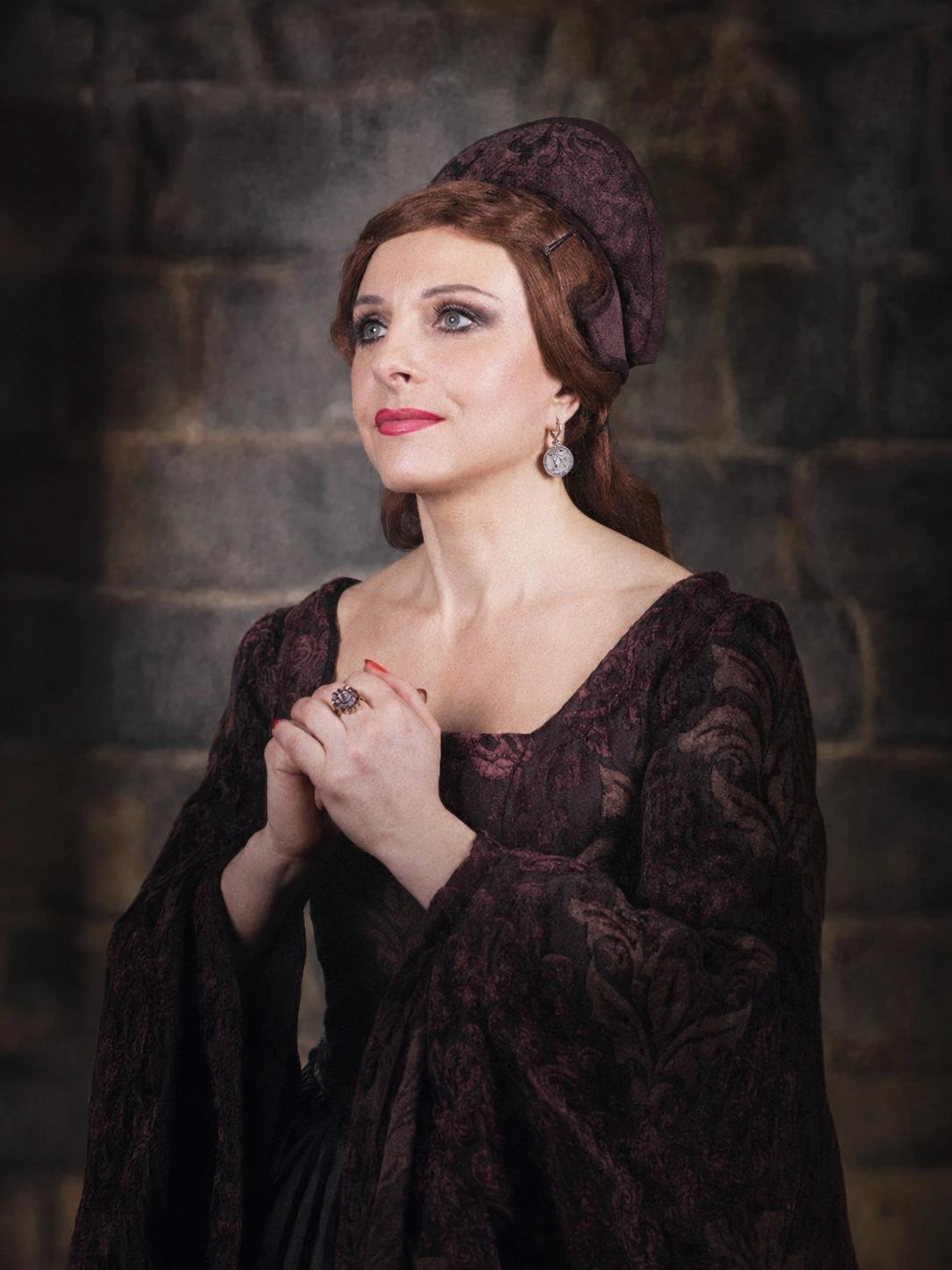Светлана Криницкая — Артист